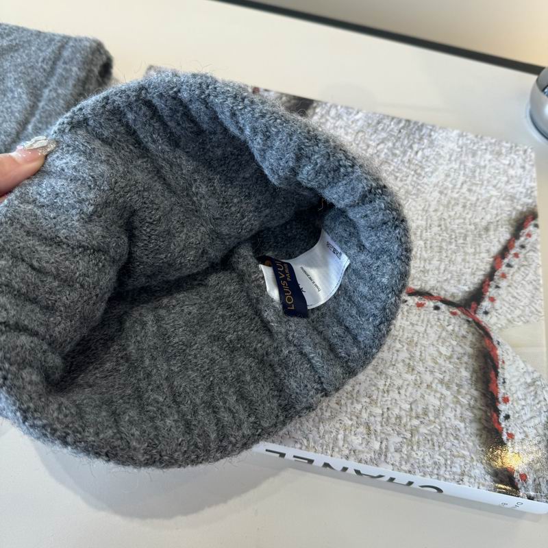 LV Scarf Hat (23)