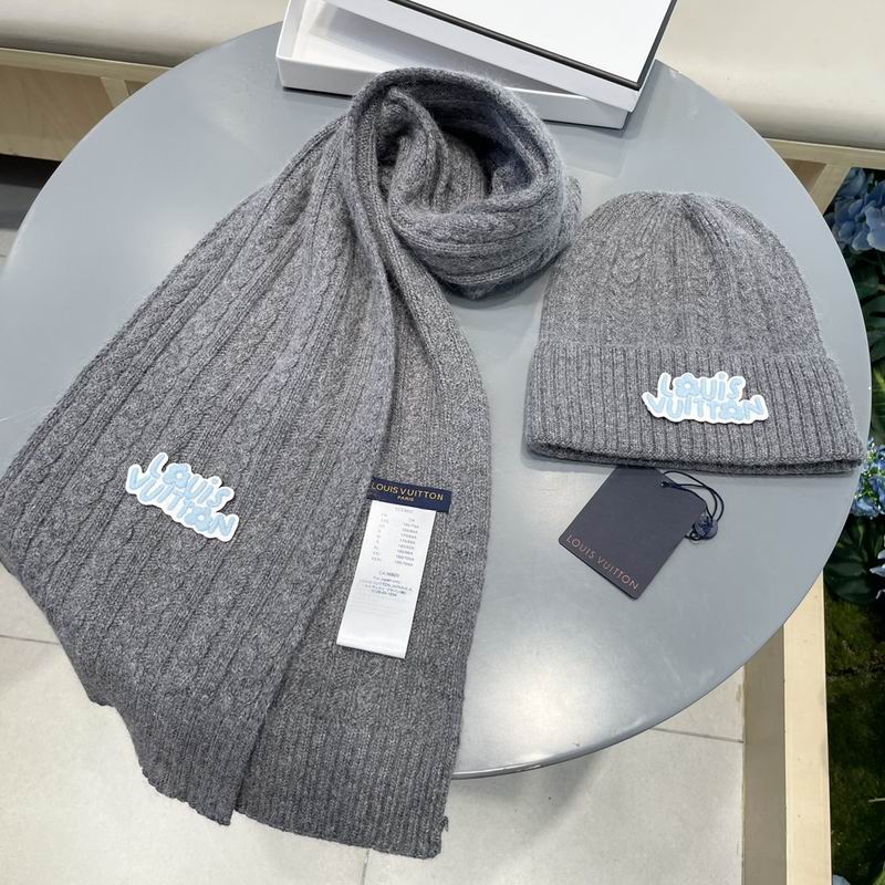 LV Scarf Hat (81)