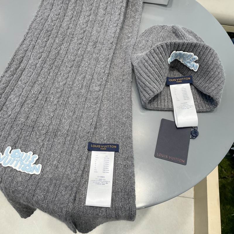 LV Scarf Hat (82)