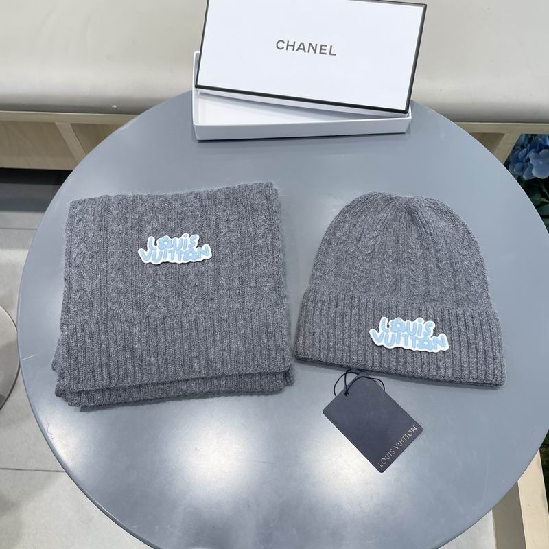 LV Scarf Hat (90)