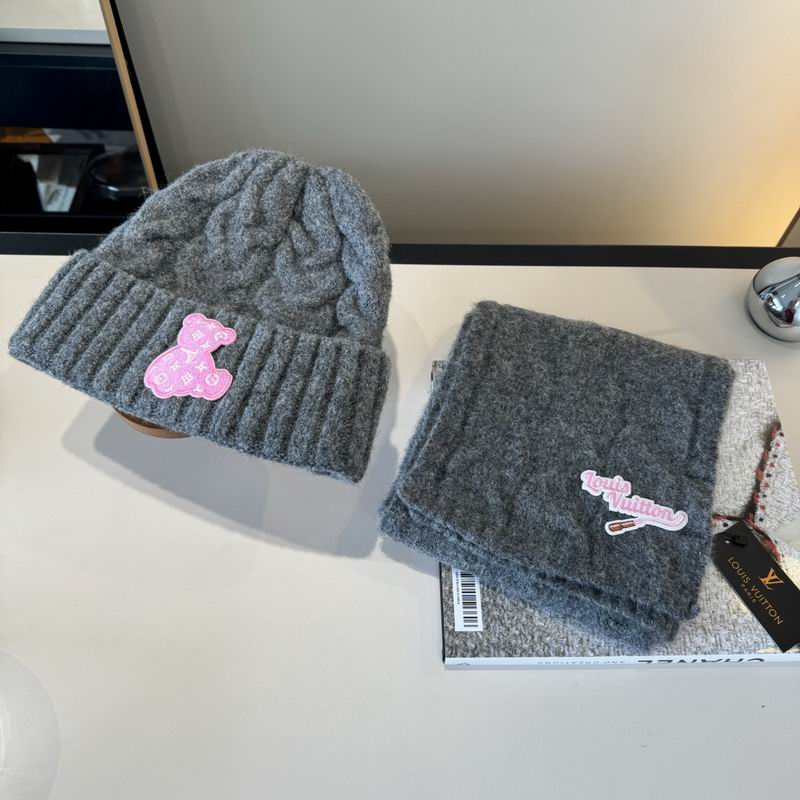 LV Scarf Hat Gloves (103)