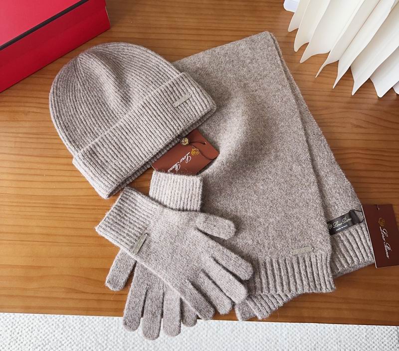LV Scarf Hat Gloves (14)