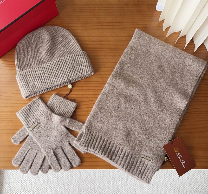LV Scarf Hat Gloves (17)