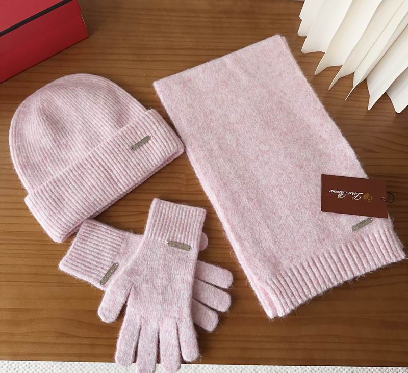 LV Scarf Hat Gloves (26)