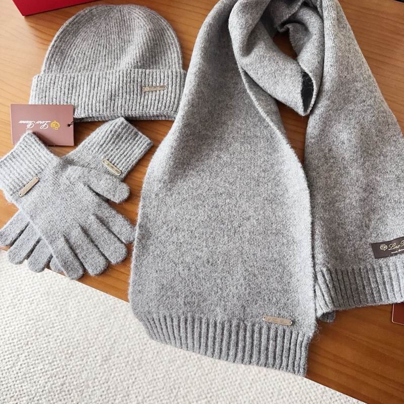 LV Scarf Hat Gloves (30)