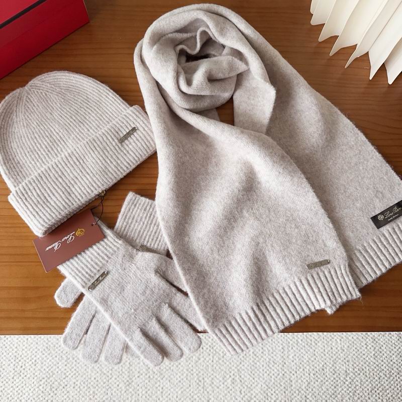 LV Scarf Hat Gloves (39)