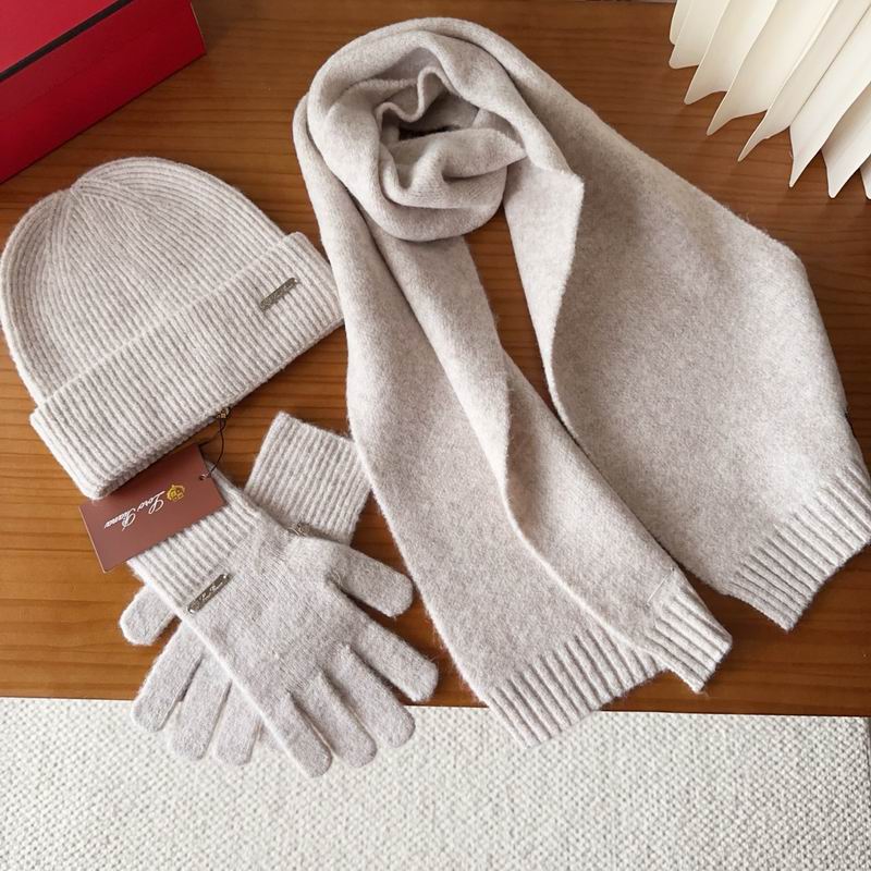 LV Scarf Hat Gloves (41)