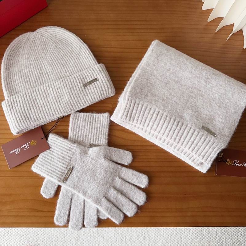 LV Scarf Hat Gloves (45)