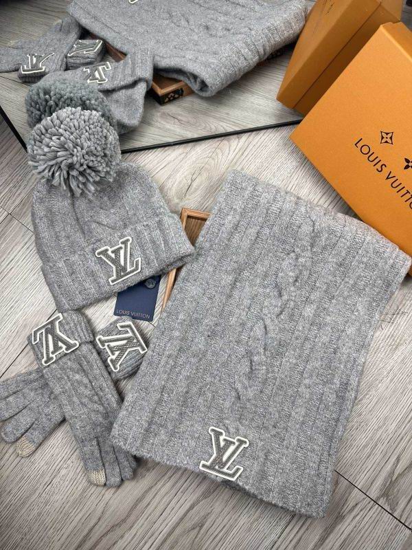 LV Scarf Hat Gloves hm (2)