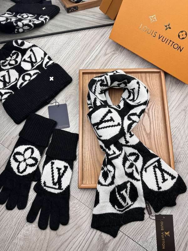 LV Scarf Hat Gloves hm (23)
