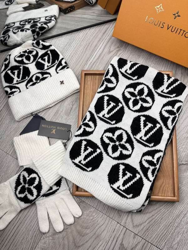 LV Scarf Hat Gloves hm (26)