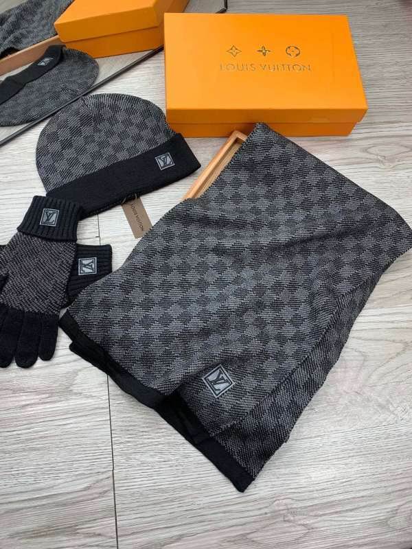 LV Scarf Hat Gloves hm (36)