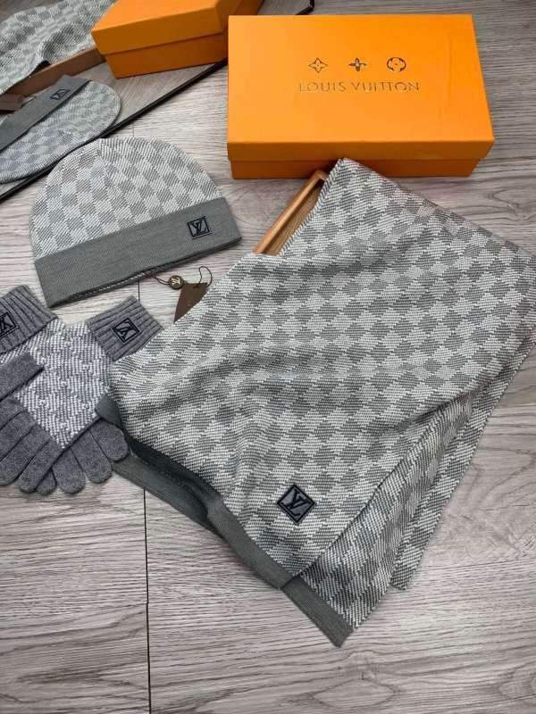 LV Scarf Hat Gloves hm (39)