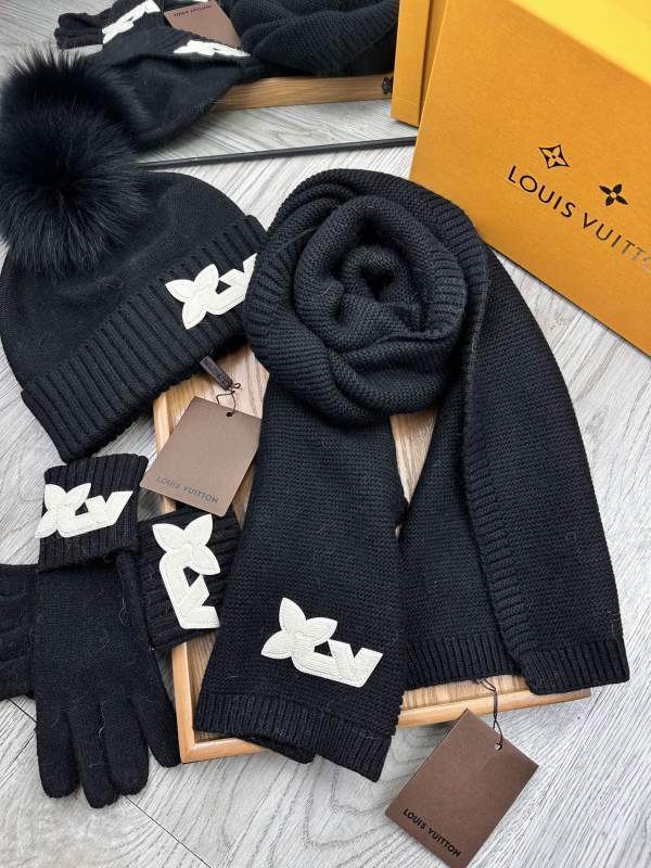 LV Scarf Hat Gloves hm (44)
