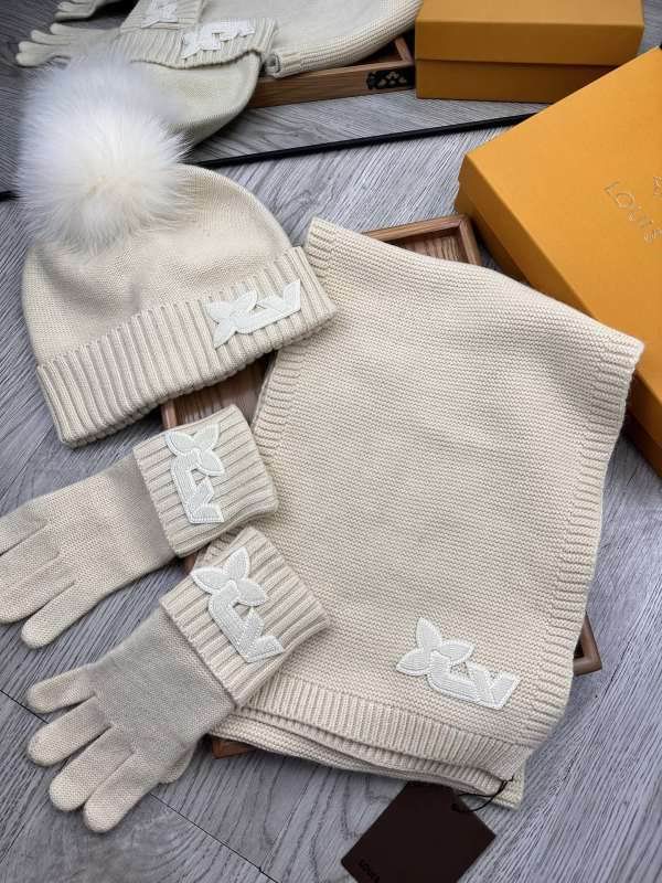 LV Scarf Hat Gloves hm (47)