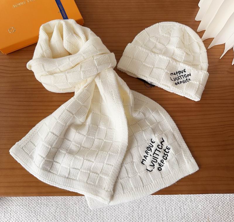 LV Scarf Hat dx (90)