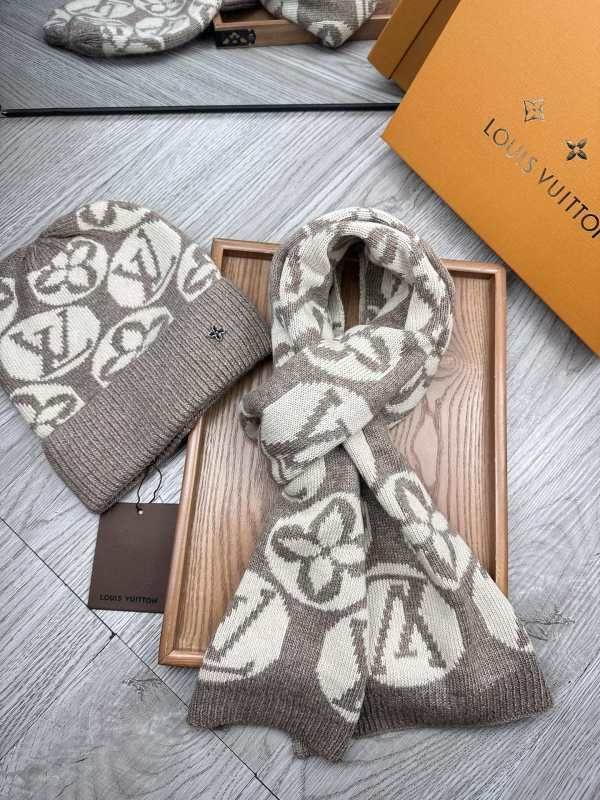 LV Scarf Hat hm (100)