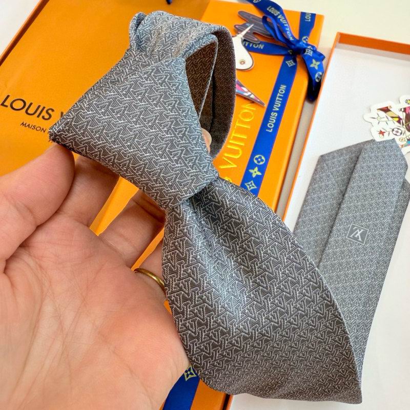 LV Tie hm (10)