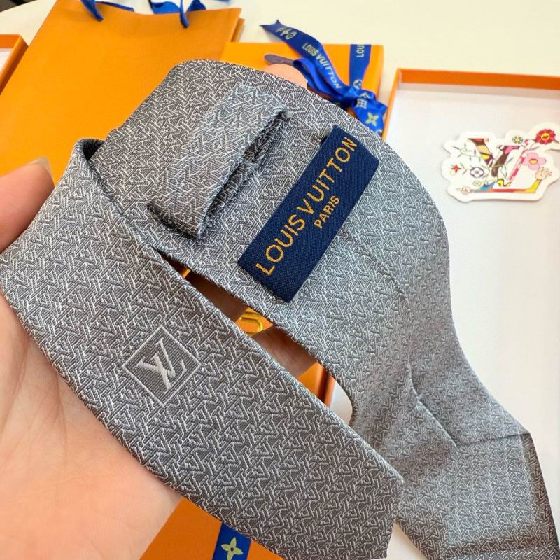 LV Tie hm (12)