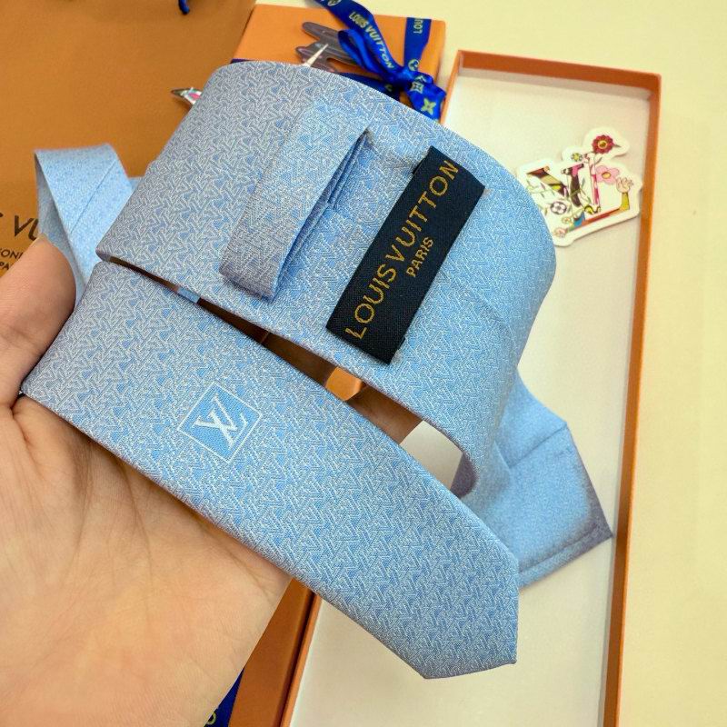 LV Tie hm (19)
