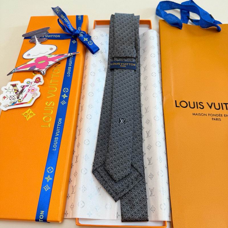 LV Tie hm (36)