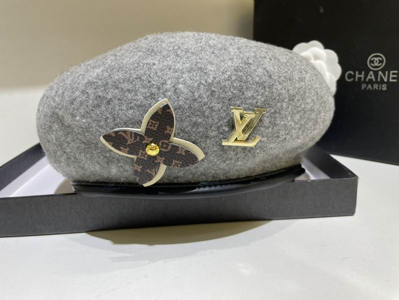LV beret dx (114)