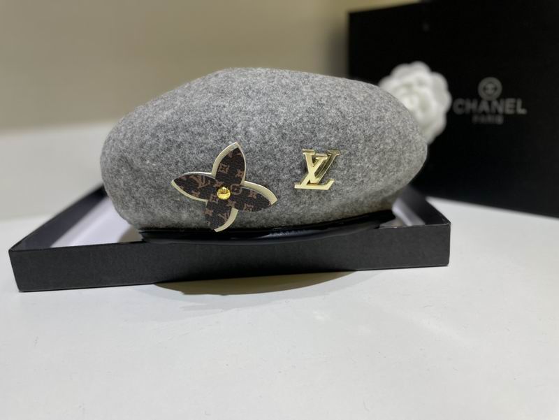 LV beret dx (115)