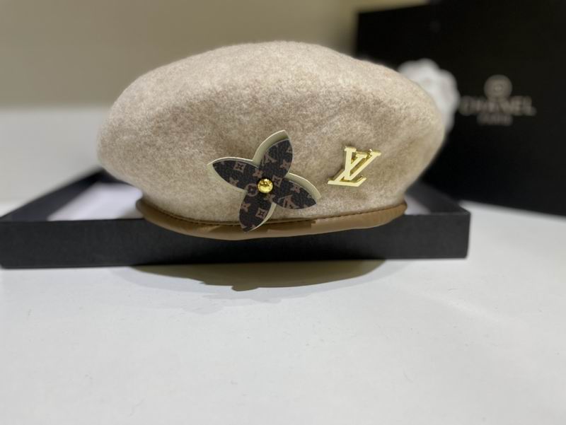 LV beret dx (118)