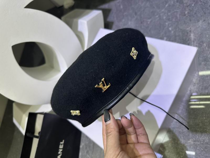 LV beret dx (30)