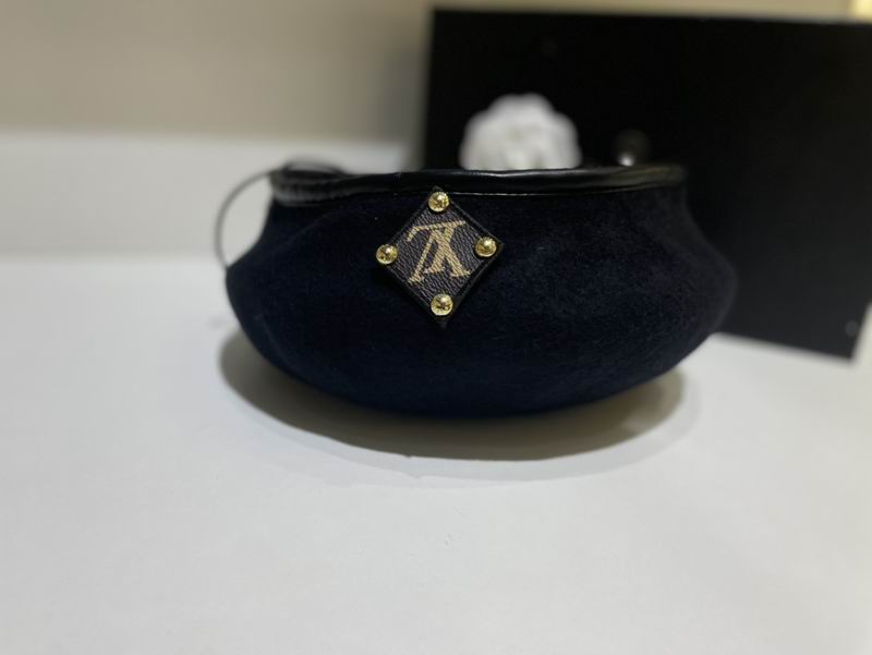 LV beret dx (73)