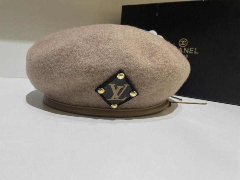 LV beret dx (77)