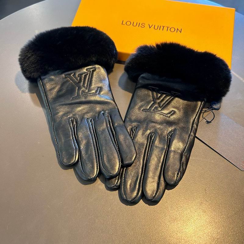 LV gloves M L 28 (1)