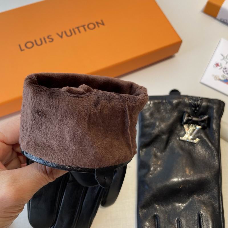 LV gloves M L 33 (2)