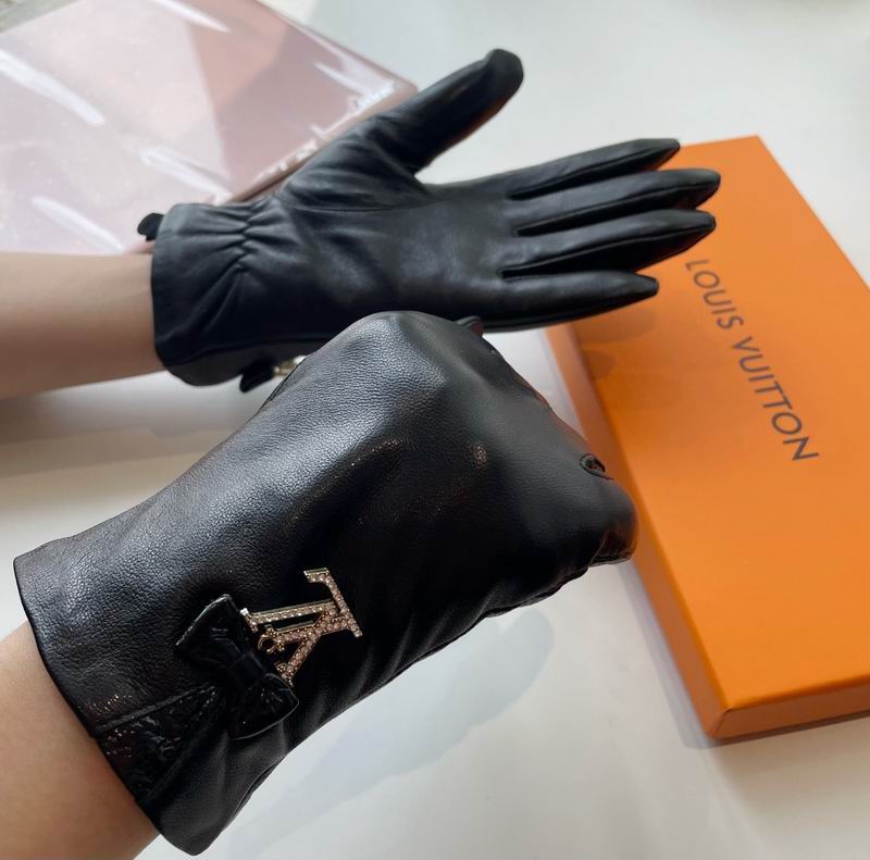LV gloves M L 34
