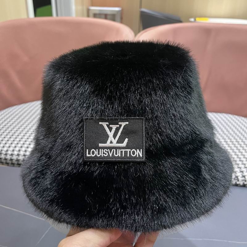 LV hat (599)