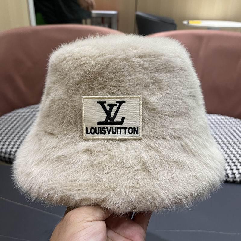 LV hat (611)