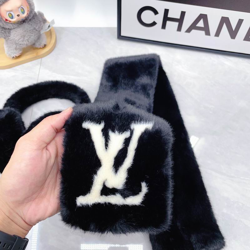 LV scarf earmuff dx (97)