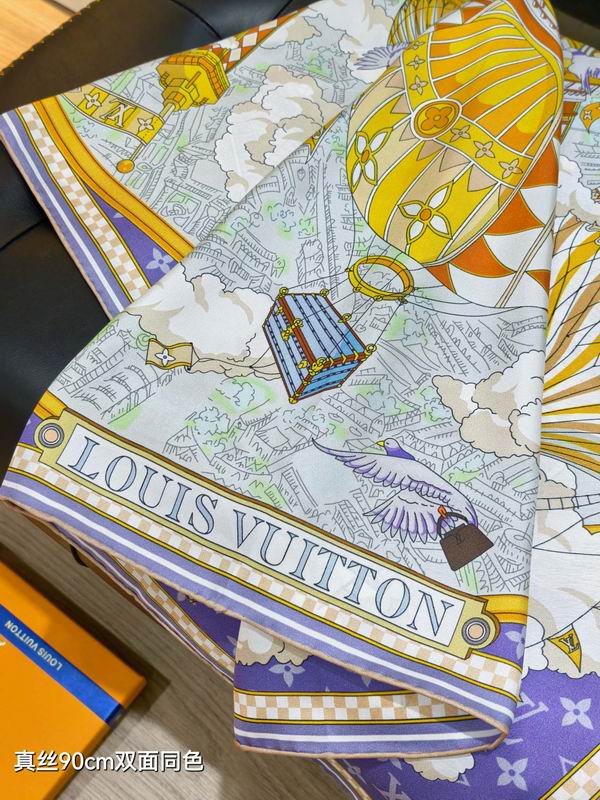 LV silk Scarf 90X90cm E04 (16)