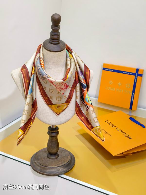 LV silk Scarf 90X90cm E18 (1)