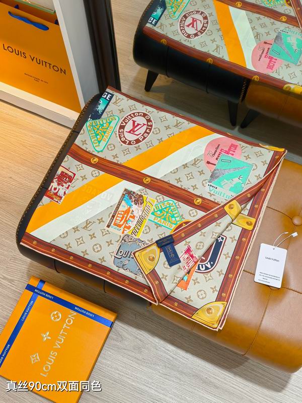 LV silk Scarf 90X90cm E18 (6)