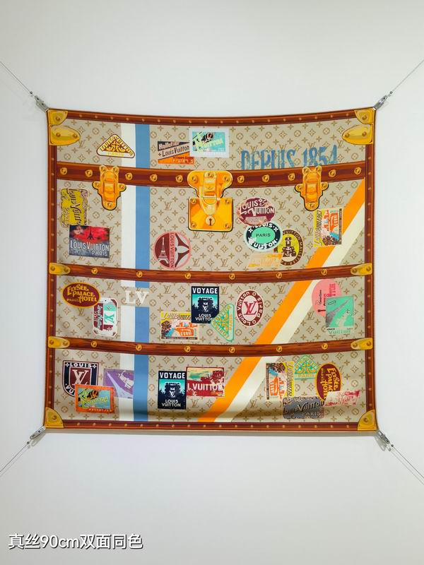 LV silk Scarf 90X90cm E18 (7)