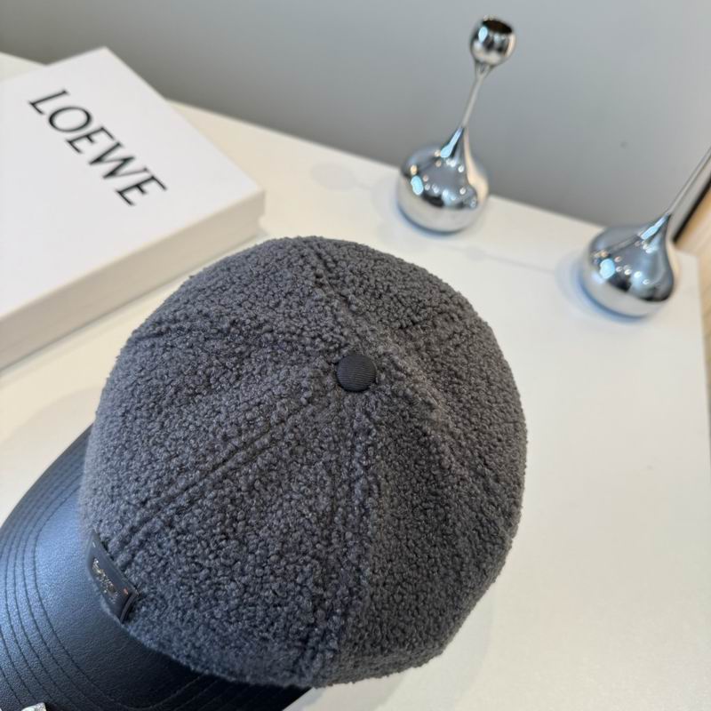 Loewe Cap (561)