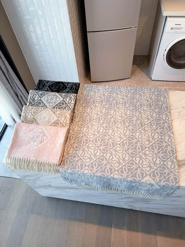 Loewe Scarf 205X60cm E09 (1)