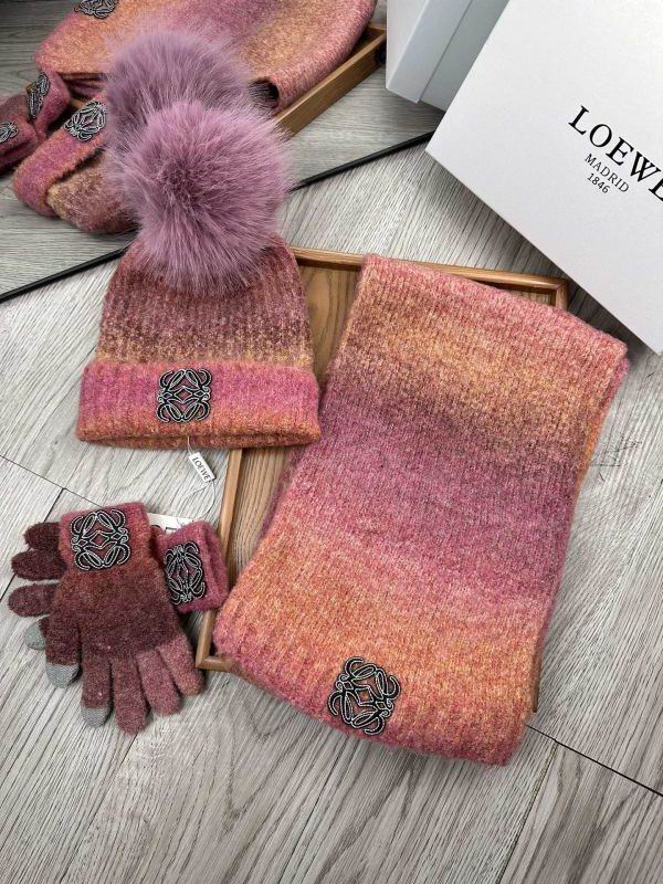 Loewe Scarf Hat Gloves hm (12)