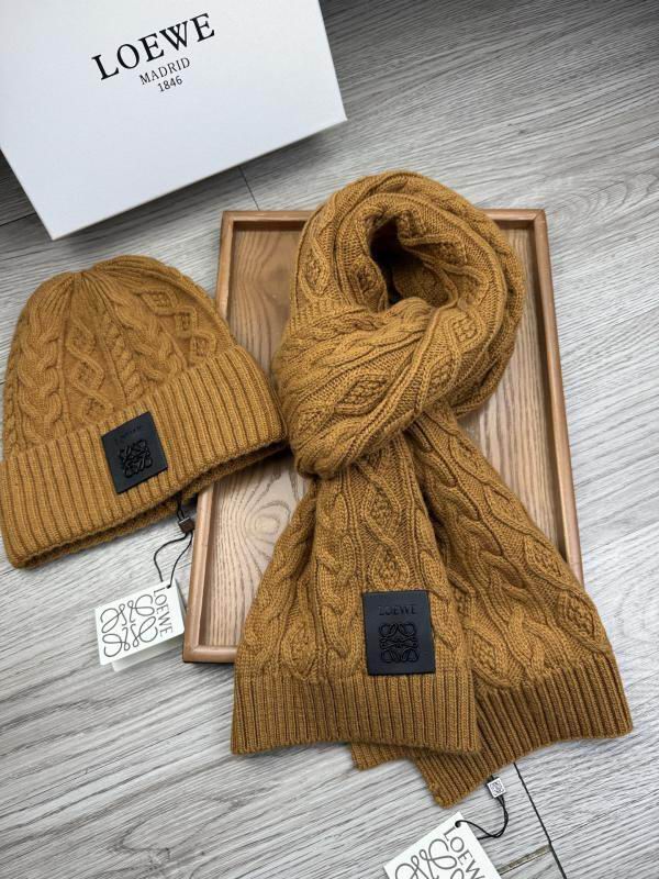 Loewe Scarf Hat hm (45)