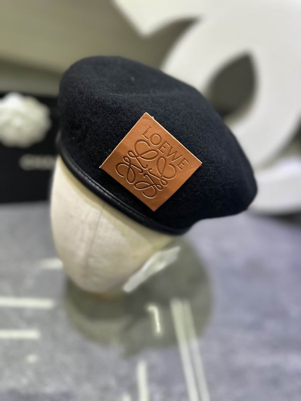 Loewe beret dx (19)