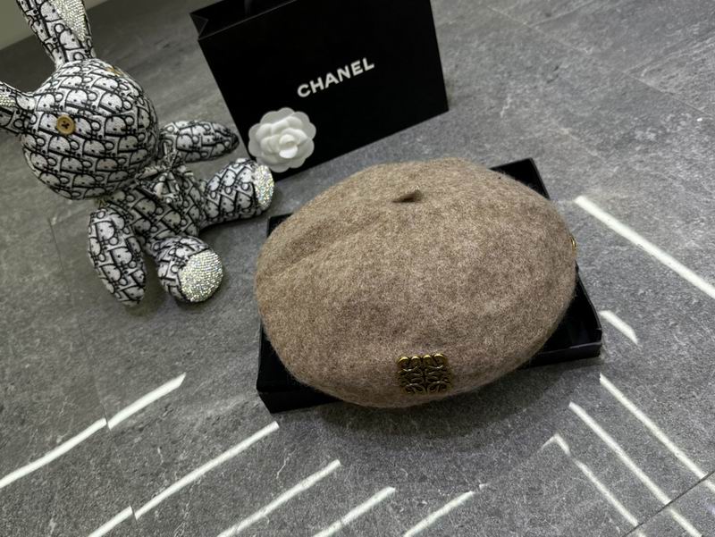 Loewe beret dx (83)