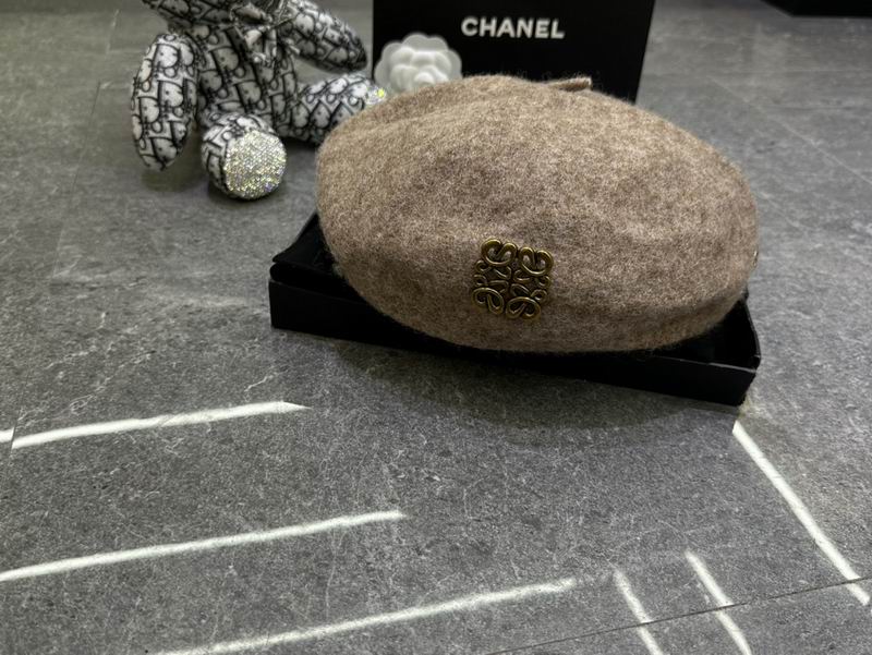 Loewe beret dx (84)