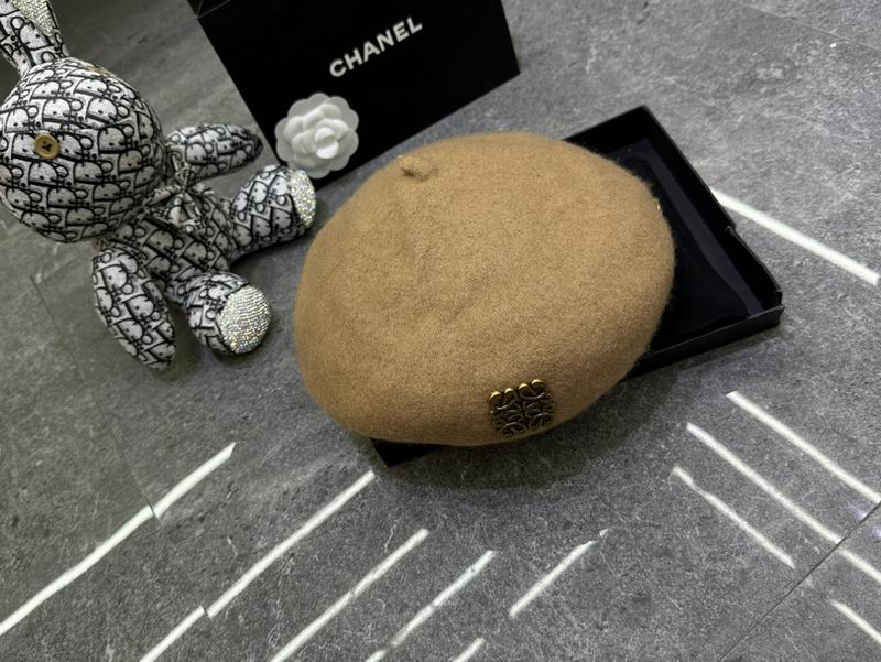 Loewe beret dx (86)