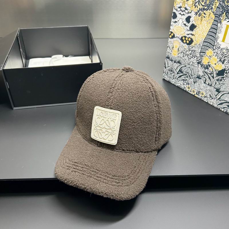 Loewe cap dx (357)